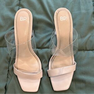 Nude heel with clear acrylic heel and strap
